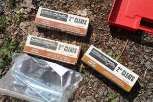 lot 182 image: Fasteners - Central Pneumatic 2 Cleats