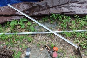 lot 187 image: Lot of (7) 6063 Aluminum Angle