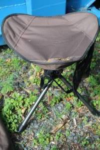 lot 211 image: Cabellas Brown Collapsible Stool