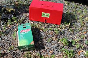 lot 214 image: Turner LP Camp Stove, Coleman ShovelPick