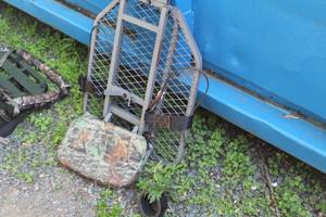 lot 249 image: Hunting Tree Stand