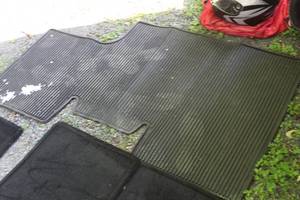 lot 255 image: Rubber Truck Floor Mat