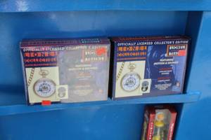 lot 263 image: Lot of (2) Lionel Collectible Train Pocket Watches (in original boxes)