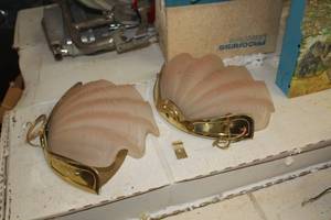 lot 439 image: Lot of (2) Vintage Shell Lights