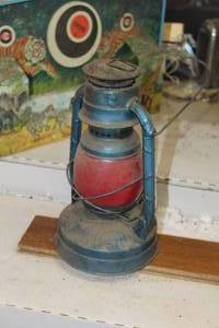 lot 442 image: Vintage Lantern