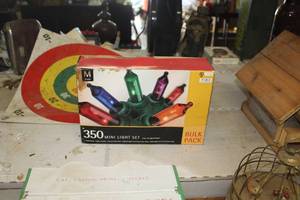 lot 443 image: IndoorOutdoor 350 Mini Light Set (in original box)