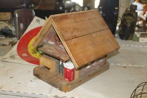 lot 445 image: Gone Fishin Bird House