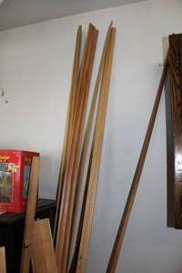 lot 423 image: Lot of  Lumber, Various Pieces of Wood