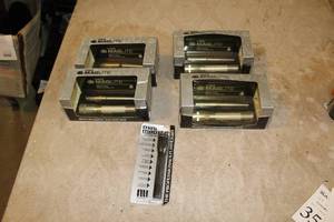 lot 355 image: Lot of (5) Mag-Lite Mini Gift Sets (in original packaging)