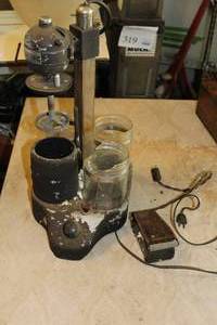 lot 364 image: L & R Master Cleaning Machine w Jars
