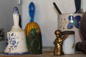 lot 373 image: Housewares - Bells, Toys, Salt & Pepper, Glass Globes, Purple Figurines