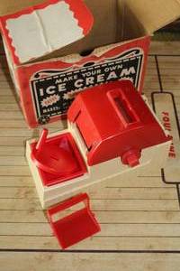 lot 398 image: Vintage Ice Cream Maker (in box)