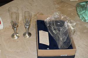 lot 402 image: Lot of (2) Seagull Pewter Glasses 12x7 with Box