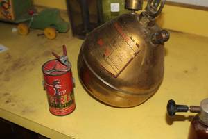 lot 415 image: Lot of (2) Vintage Fire Extinguishers