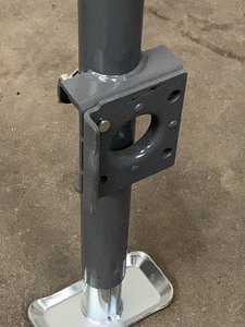 lot 17 image: Bulldog Flip-Up Trailer Jack