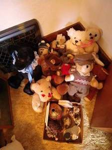 lot 10 image: Teddy Bear Lot
