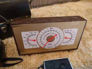lot 33 image: Vintage Electronics Lot