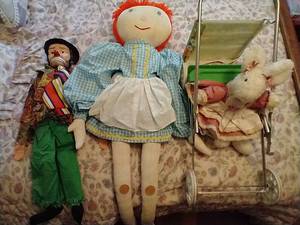 lot 65 image: Vintage Doll & Marionette Lot