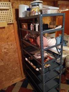 lot 114 image: Metal Shelf & contents