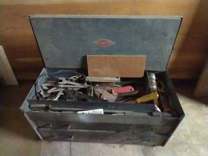 lot 136 image: Craftsman Tool Chest