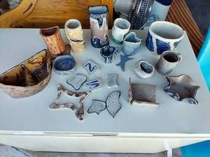 lot 142 image: Pottery Lot