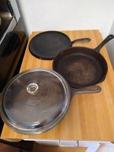 lot 185 image: Cast Iron Pans