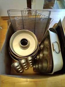 lot 193 image: Baking Pans & Racks