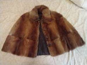 lot 238 image: Fur Stole
