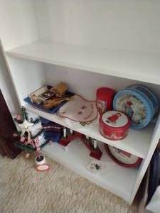 lot 280 image: Shelf & Contents