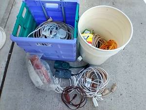 lot 301 image: Purple & Green Rolling Tote & Bucket of Cords
