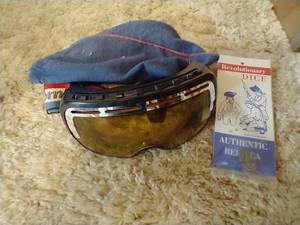 lot 297 image: Vintage Ski Goggles & Replica Dice