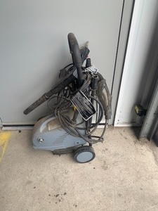 Pressure washer (untested)