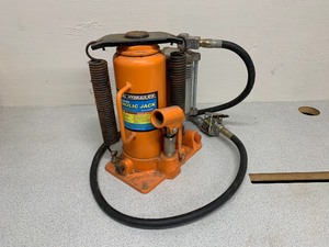 Air Hyd Jack