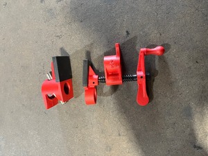 lot 5 image: BESSEY Clamp Fixture Set for 34 in. Black Pipe with 2-14 in. Throat Depth