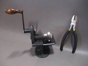 Singer Pinker and side cutters