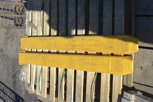 lot 4 image: Forklift Extensions