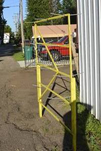 lot 39 image: Hose  cord rack