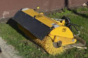 lot 32 image: M-B 62 Sweeper
