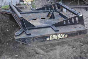 lot 34 image: Brush Cutter Metal frame