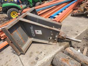 lot 10A image: Gehl Hydraulic Breaker for skid steer