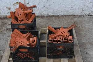 lot 55 image: Large quantity of tear drop style drive through push back pallet racking