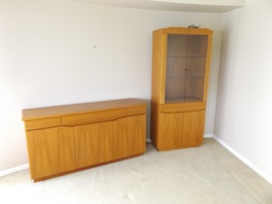 lot 46 image: 1980s Mid Century Style Skovby Buffet and Hutch