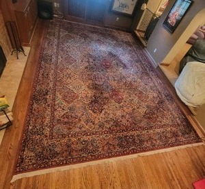 lot 2 image: Karastan Kirman Area Rug - 115 x 16