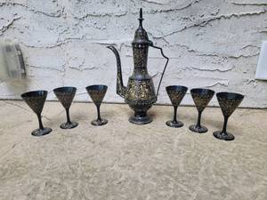 lot 108 image: Indian Vintage Brass Etched Aftaba Coffee Set
