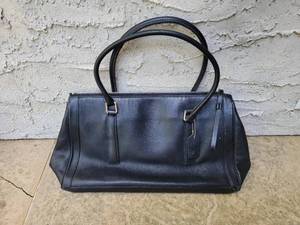 lot 25A image: Coach Black Designer Handbag B1P-6420
