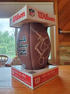 lot 7 image: NFL All Pro Official Autographed Jimmy Johnson Ball.