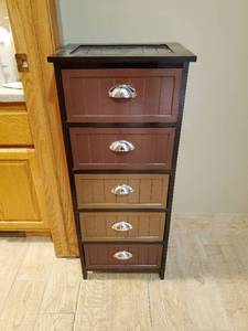 lot 35 image: Two Storage Shelfs