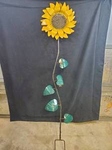 New Large Handmade Recycled Metal Sunflower on Stake