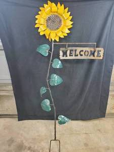 New Large Handmade Recycled Metal Welcome Sunflower Stake