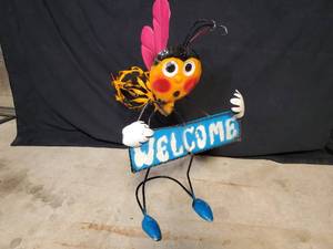 New Handmade Recycled Metal Welcome Bee